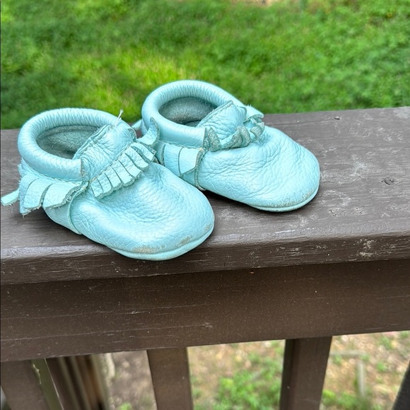 Soft Leather Baby Moccasins - Light Blue - Picture 1 of 7